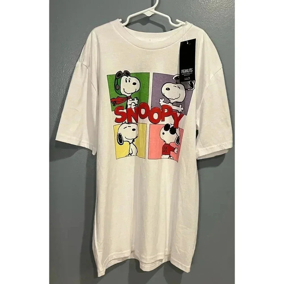 Peanuts Other - NWT Peanuts Snoopy T-Shirt - Youth Size Extra Large